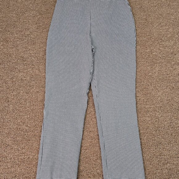 CUPCAKES & CASHMERE Black & White Gingham Pull On Cropped Pants Sz 6 Preowned - Picture 2 of 4